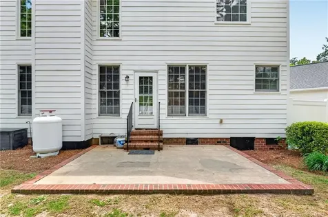 8040 Trout Creek Road Fayetteville NC 28304