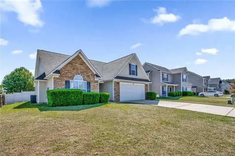 189 Bennington Drive Raeford NC 28376