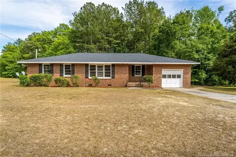 7299 Laurenburg Road Raeford NC 28376