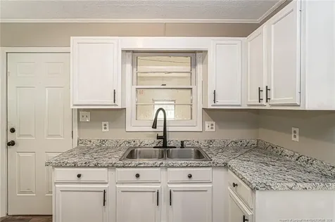 7299 Laurenburg Road Raeford NC 28376