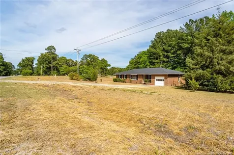 7299 Laurenburg Road Raeford NC 28376