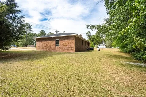7299 Laurenburg Road Raeford NC 28376