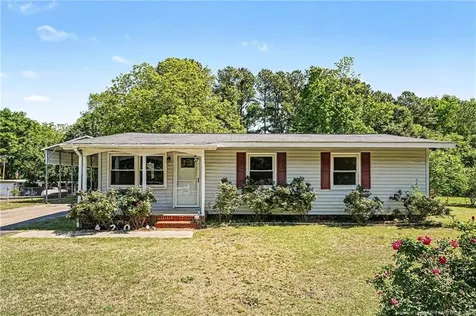420 Wallace Mclean Road Raeford NC 28376
