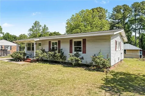 420 Wallace Mclean Road Raeford NC 28376