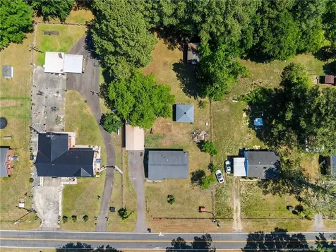 420 Wallace Mclean Road Raeford NC 28376