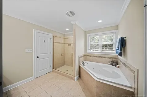 2404 Thorngrove Court Fayetteville NC 28303