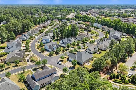 2404 Thorngrove Court Fayetteville NC 28303