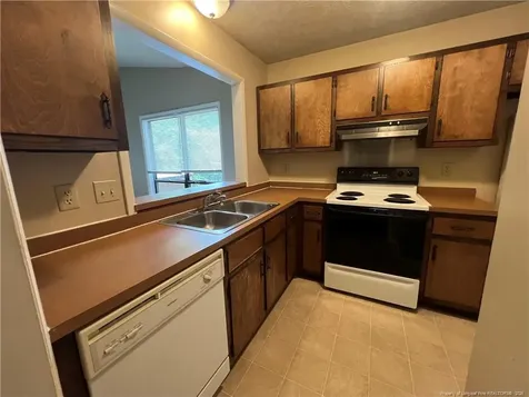 512 Toxaway Court Fayetteville NC 28314