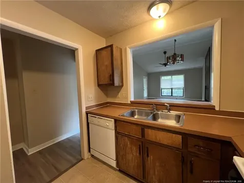 512 Toxaway Court Fayetteville NC 28314