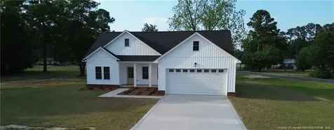 469 E Poplar Street Bladenboro NC 28320