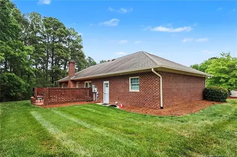 1004 Wentworth Court Sanford NC 27330