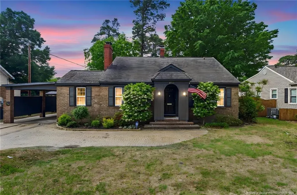 2009 Morganton Road Fayetteville NC 28305