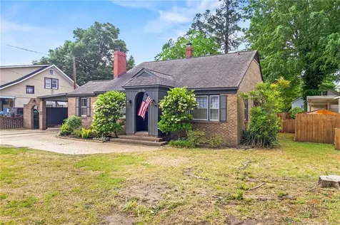 2009 Morganton Road Fayetteville NC 28305
