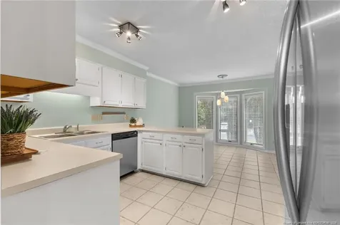 2944 Wedgeview Drive Fayetteville NC 28306