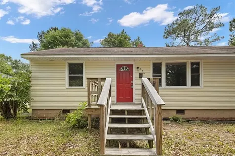 508 E 6th Avenue Raeford NC 28376