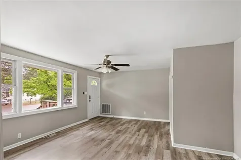 508 E 6th Avenue Raeford NC 28376