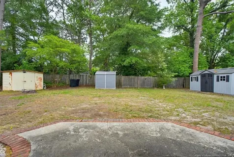 1529 Paisley Avenue Fayetteville NC 28304