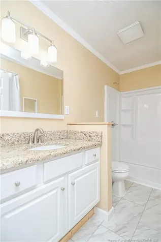 437 N Caledonia Road Laurinburg NC 28352