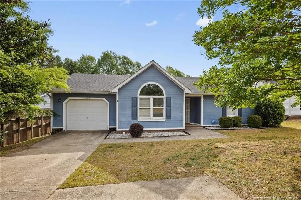 1603 Winnabow Drive Fayetteville NC 28304