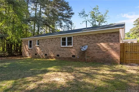 2633 Dumbarton Road Fayetteville NC 28306