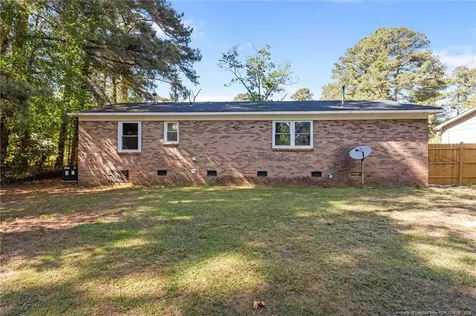 2633 Dumbarton Road Fayetteville NC 28306