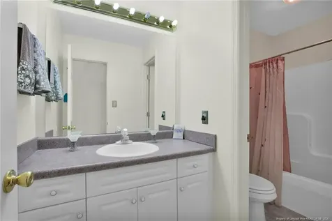 4008 Burleigh Place Fayetteville NC 28311