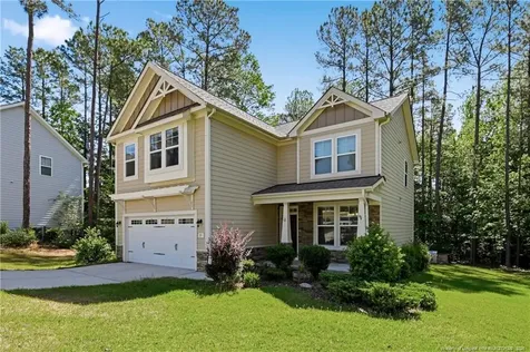 31 Waterside Circle Spring Lake NC 28390