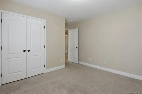 31 Waterside Circle Spring Lake NC 28390