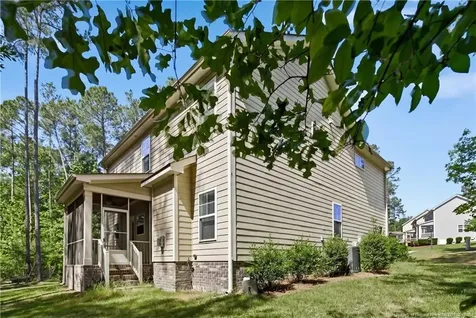 31 Waterside Circle Spring Lake NC 28390