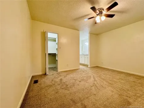 1009 Louisburg Place Fayetteville NC 28311