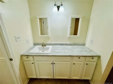 1009 Louisburg Place Fayetteville NC 28311