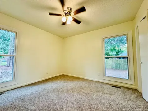 1009 Louisburg Place Fayetteville NC 28311