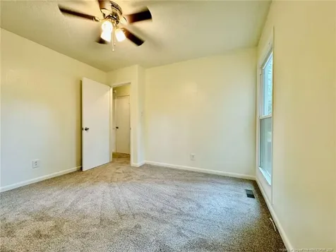 1009 Louisburg Place Fayetteville NC 28311