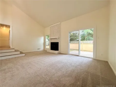 1009 Louisburg Place Fayetteville NC 28311