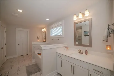 1537 Creekwood Road Hope Mills NC 28348
