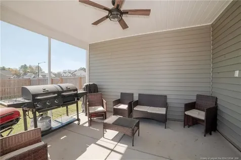 1537 Creekwood Road Hope Mills NC 28348
