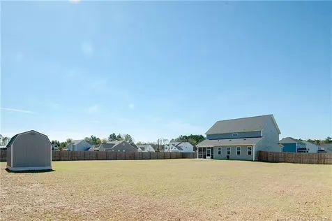 1537 Creekwood Road Hope Mills NC 28348