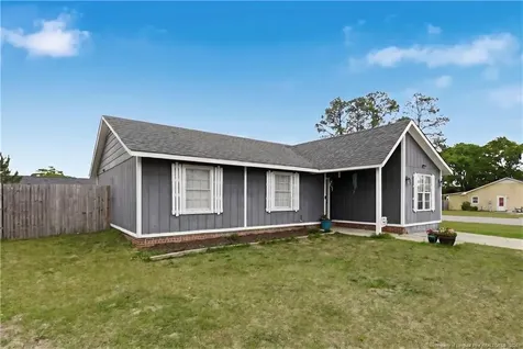 6300 Bretton Woods Drive Hope Mills NC 28348