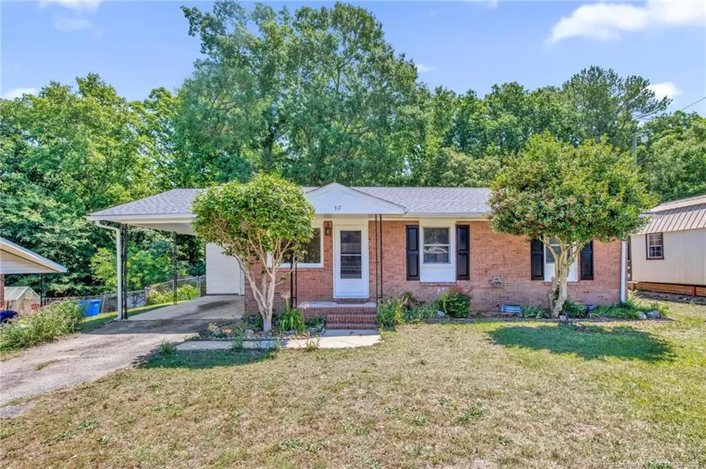 317 Lynhurst Drive Fayetteville NC 28314