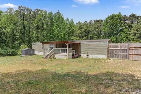 6509 Causeway Street Hope Mills NC 28348
