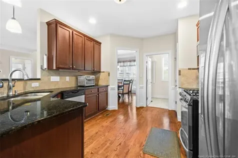 2712 Plum Ridge Road Fayetteville NC 28306