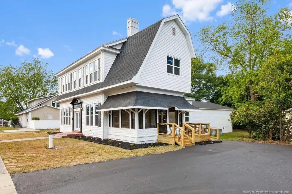 504 W Broad Street Dunn NC 28334