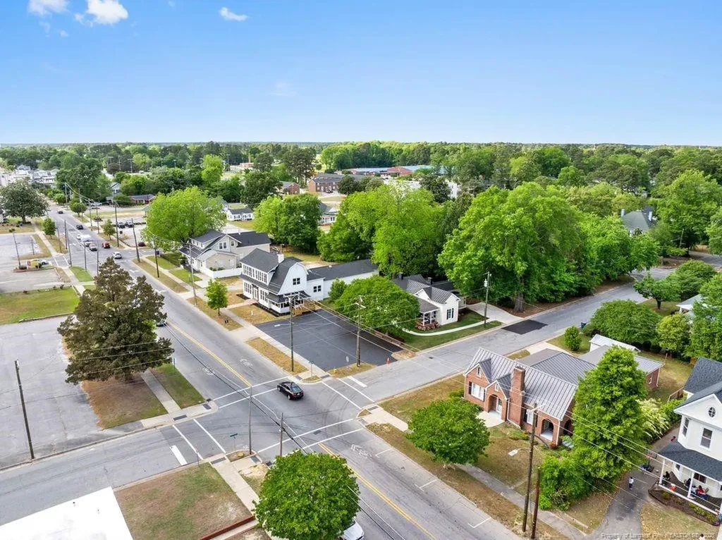 504 W Broad Street Dunn NC 28334
