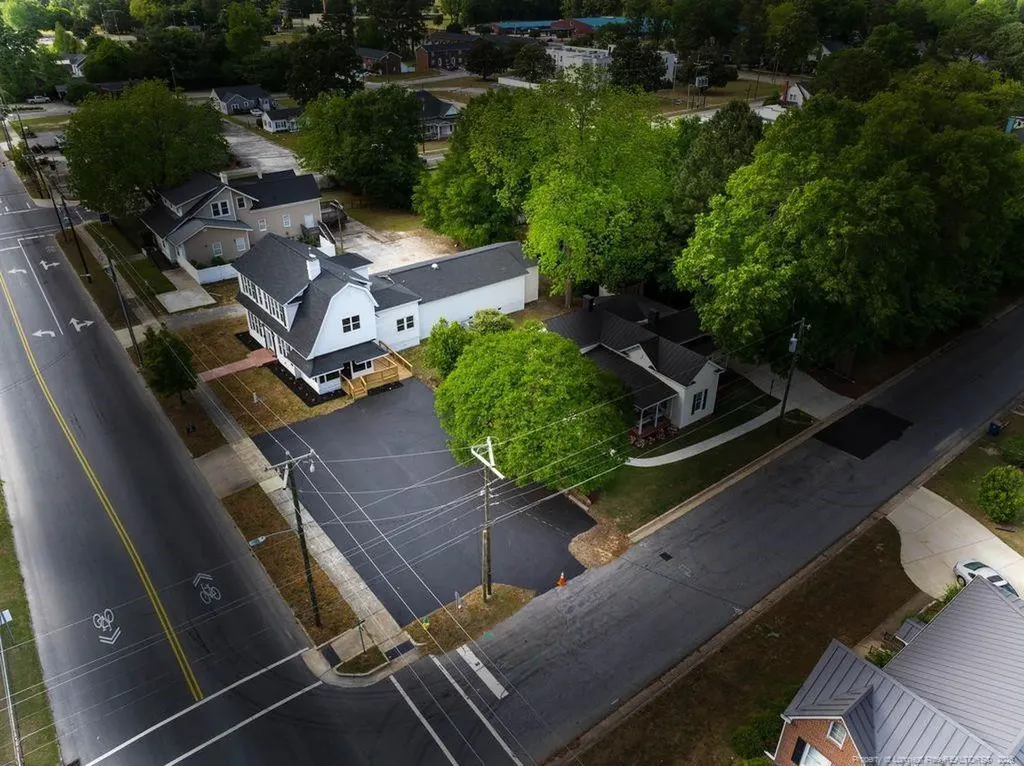 504 W Broad Street Dunn NC 28334