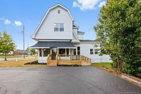 504 W Broad Street Dunn NC 28334