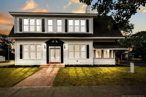 504 W Broad Street Dunn NC 28334