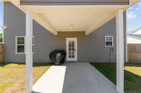 137 Vorster Road Raeford NC 28376