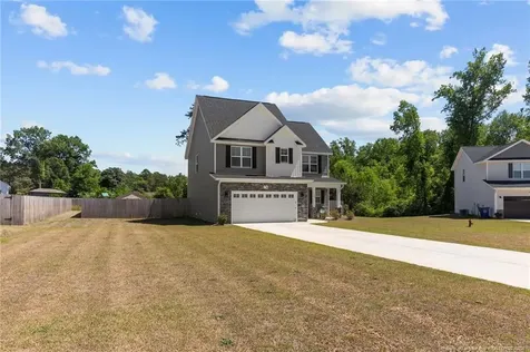 137 Vorster Road Raeford NC 28376