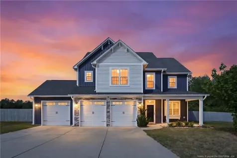 1457 Creekwood Road Hope Mills NC 28348