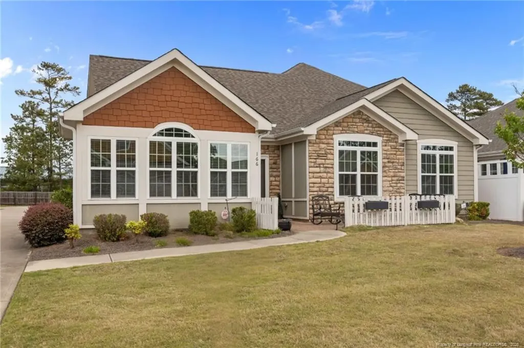 166 Nandina Court Fayetteville NC 28311